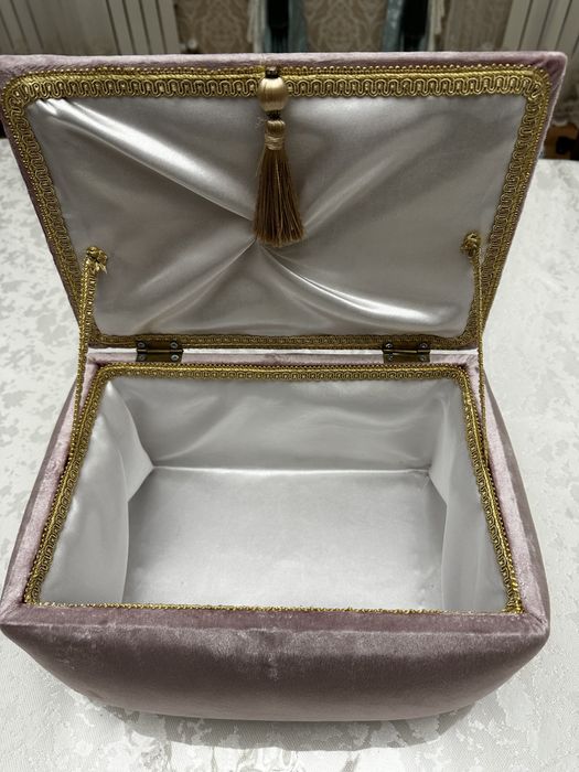 шкатулка для украшении