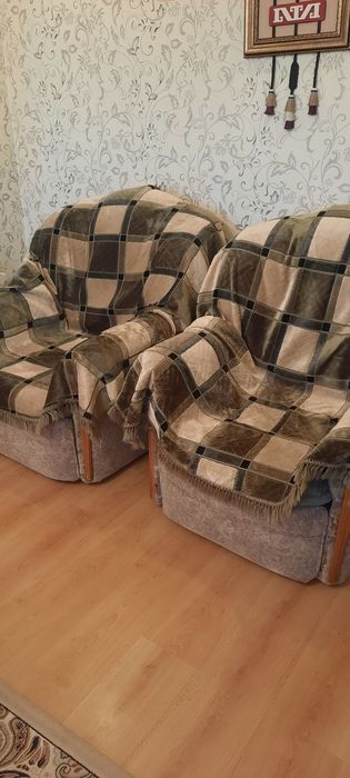 Диван с креслами