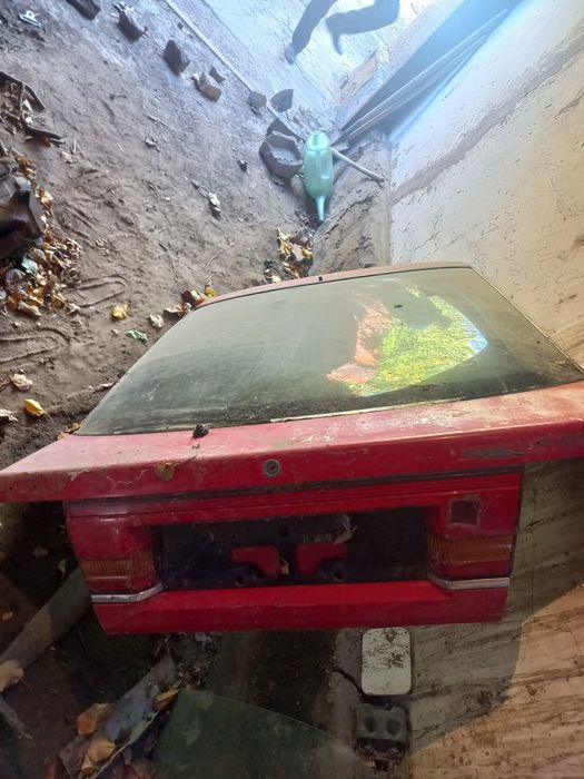 Продам запчасти от мазды 626