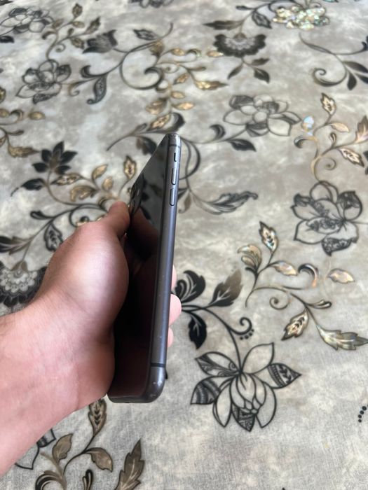 Продам IPhone 11 128gb