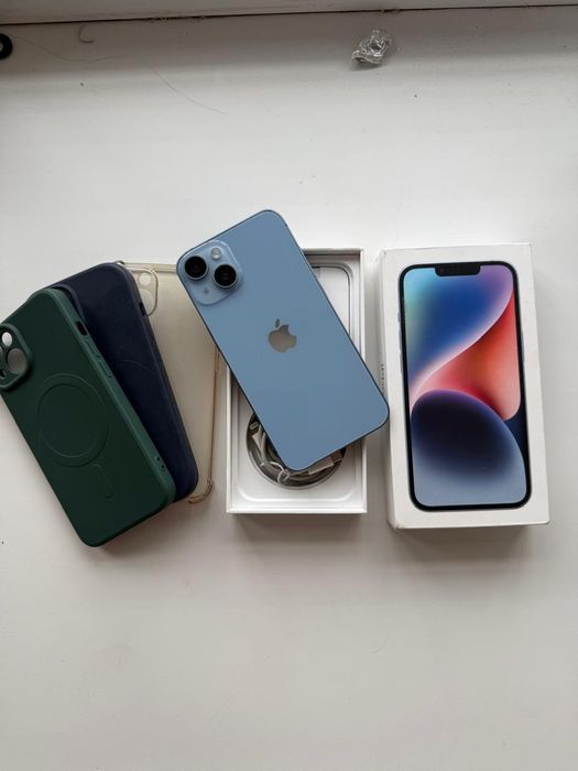 Телефоны iPhone, Samsung.