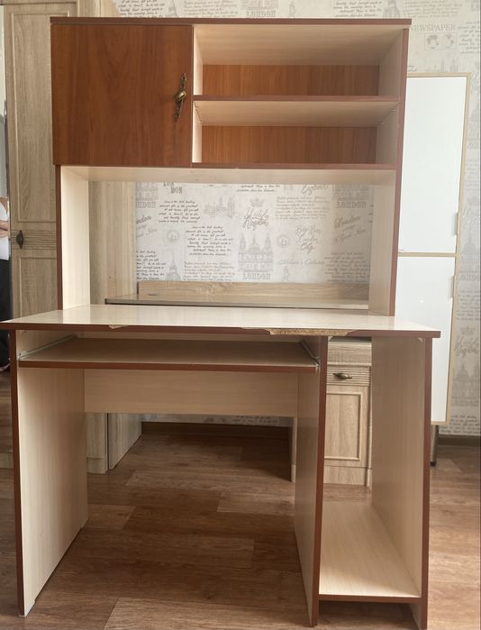 Продаю стол качественный