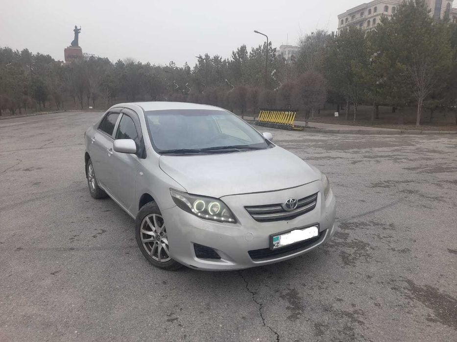 Продам машину Тайота Toyota Corolla