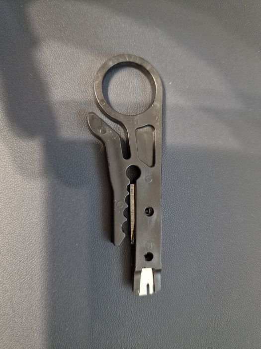 Инструмент для зачистки витой пары