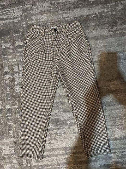 Pantaloni amisu marimea 40