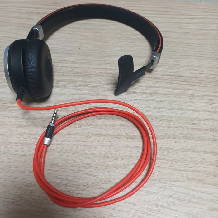 Продавам нови слушалки