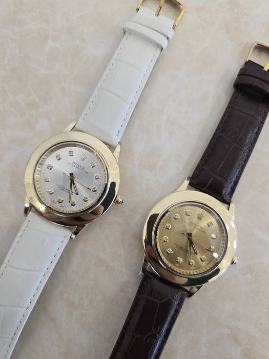 Продам золотые Ролексы новой модели с тремя видами циферблата.