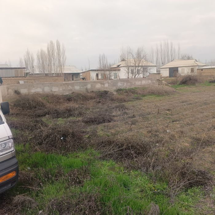 Участка сотилади