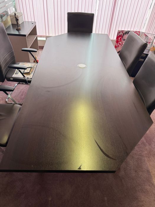 Заседателна ,конферентна маса 2,60 /1,10