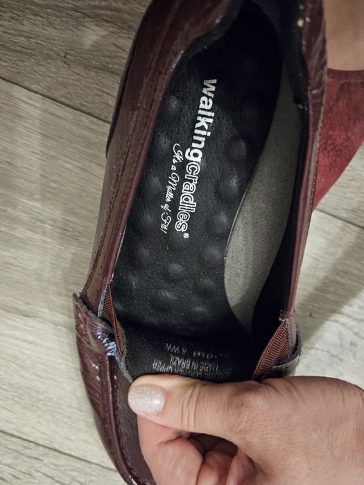 Кожаные женские туфли (лоферы)  38 размер