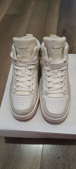 Calvin Klein оригинални дамски бели кецове, 36 н.