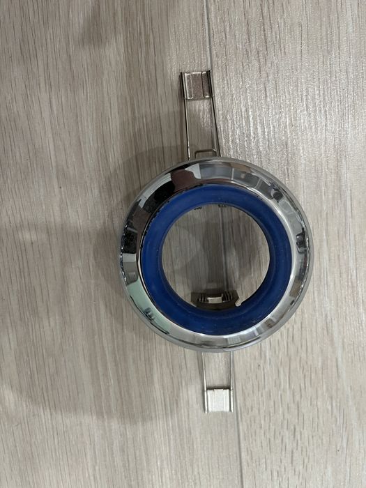 Продам софиты с белым матовым и с голубым стеклом