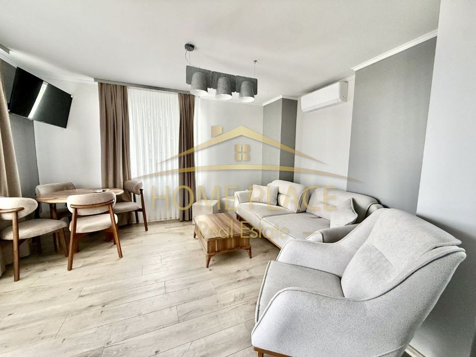 Тристаен етаж от къща в кв.Виница