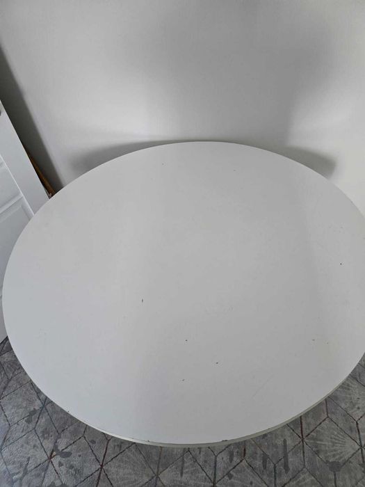 Стол круглый  диаметр 110см белый