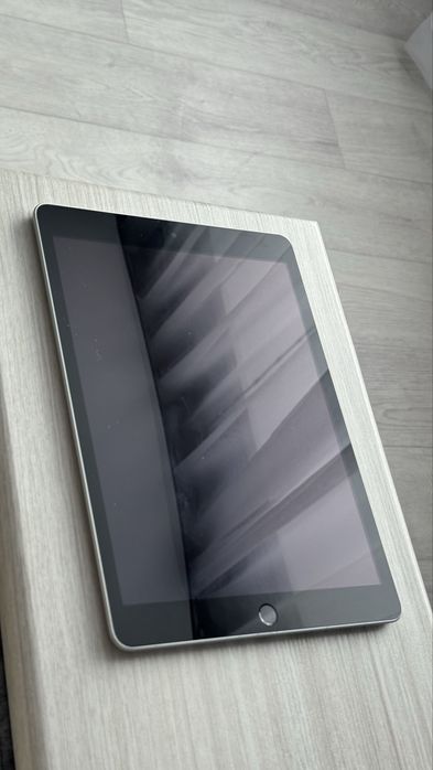 продам ipad 9 (2021)