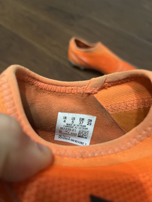 бутсы футбольный