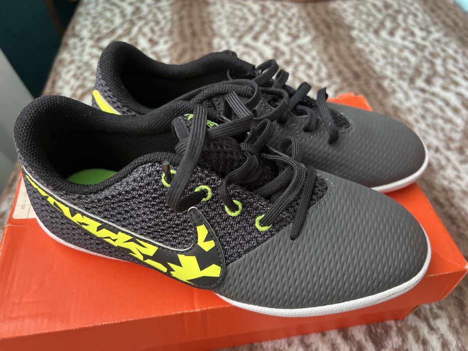 Футзалки adidas и nike, оригинал