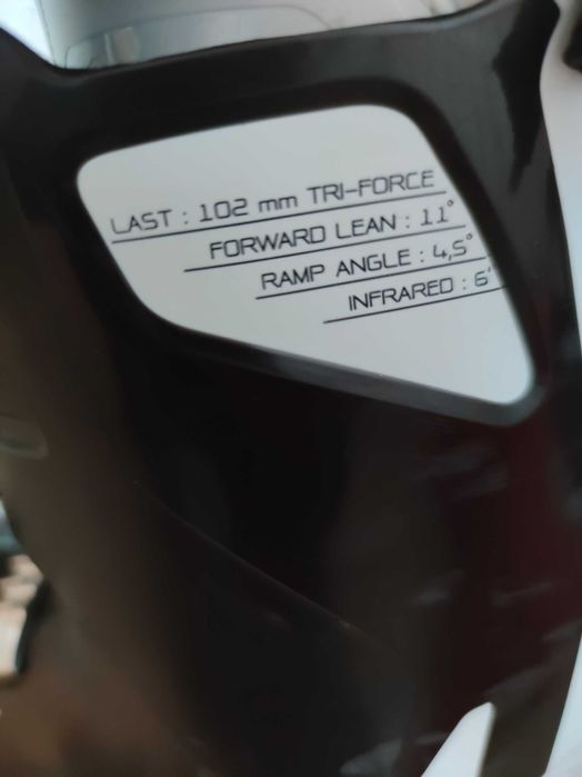 Продават се дамски ски обувки Nordica Sportmachine 85 W.