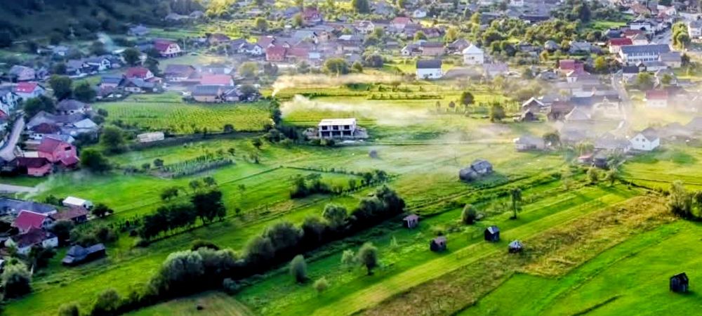 Vând imobil pentru scop comercial