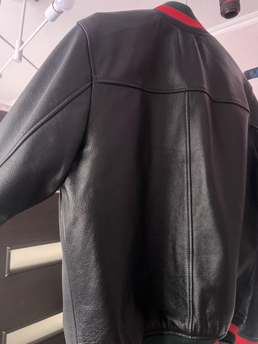 Продам кожанную куртку