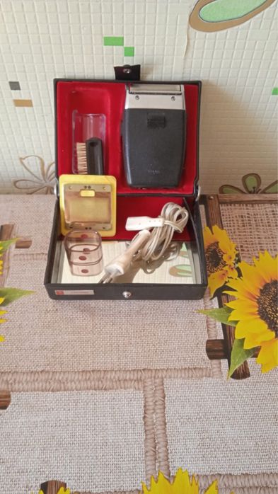 Электро-бритва продам СССР