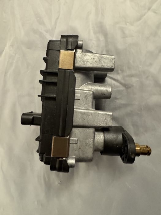 Actuator turbo 6NW010430-47, 823699-0012 Audi VW