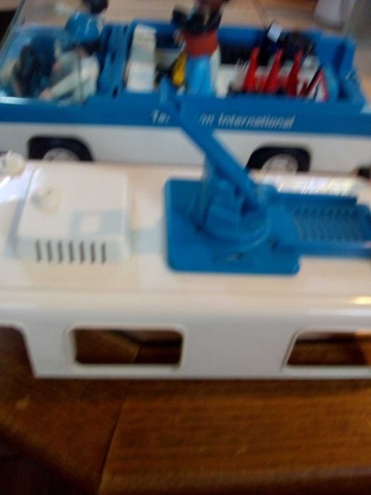 Модел на бус Плеймобил с фигурки и други части