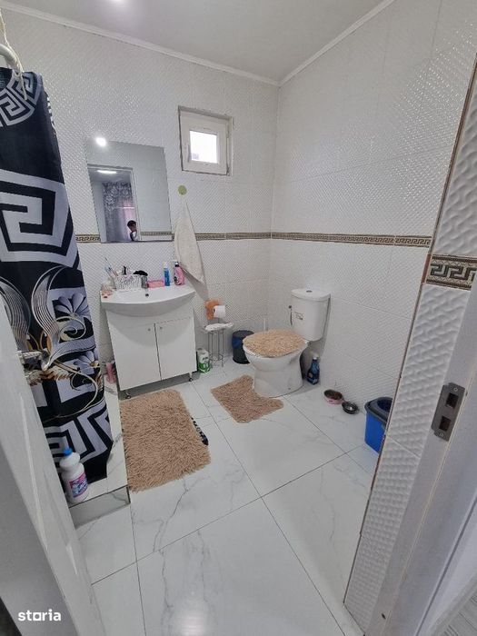 Casa de vanzare - Stalpu