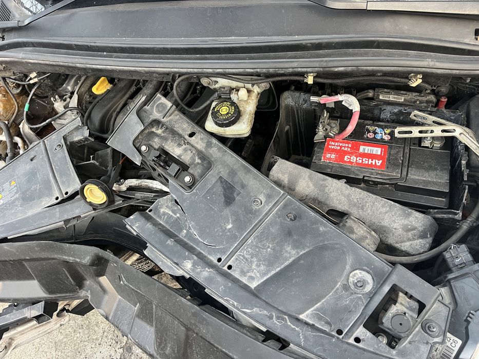 Renault Scenic 1.6 бензин ЗА ЧАСТИ!!