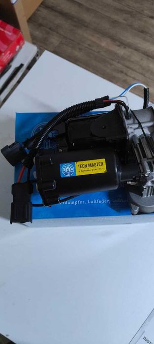 Компрессор пневмоподвески для Land Rover Range Rover L322