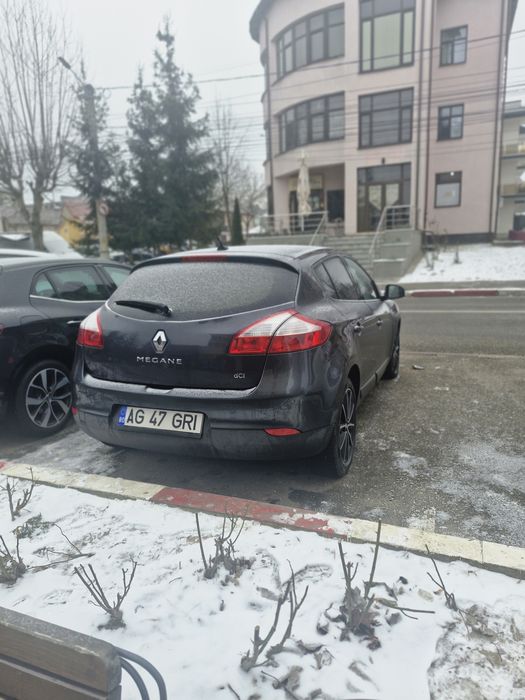 Vanzare Megan 3 bosse 2012