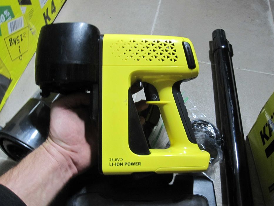 Aspirator vertical Karcher VC 4 Cordless myHome