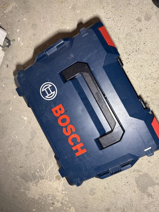 Lada goala scule bosch