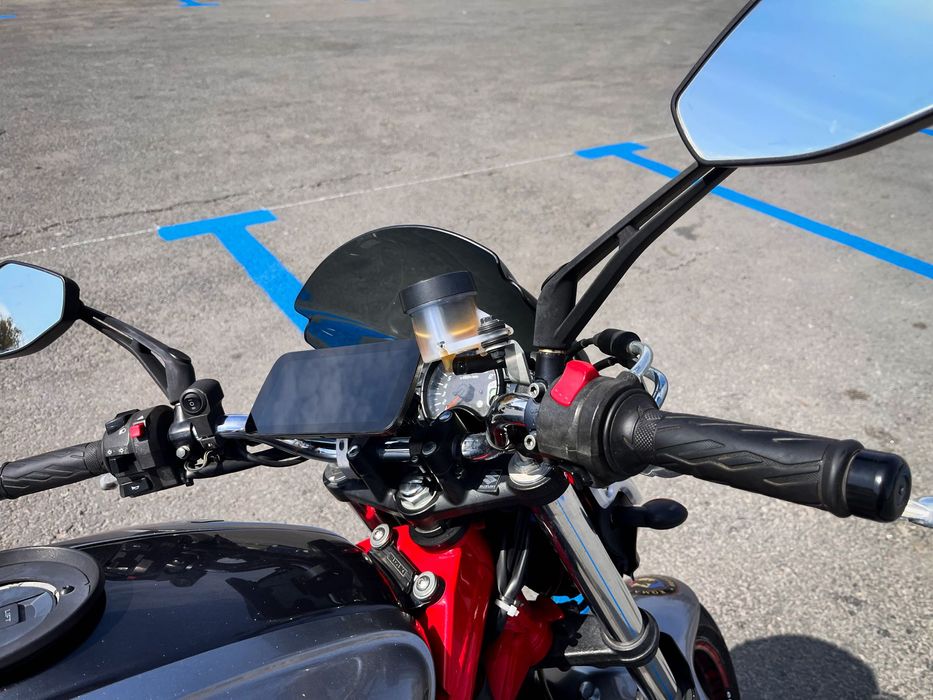 Suzuki Gladius SFV650 - 2012/31000 km (posibilitate limitare A2)