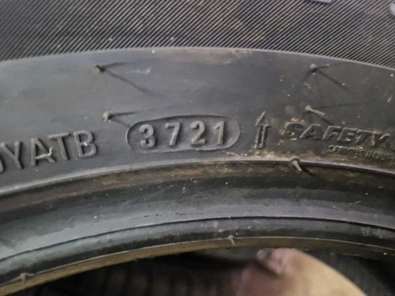 4 Kumho R17 215/60/ 
зимни гуми 
DOT3721