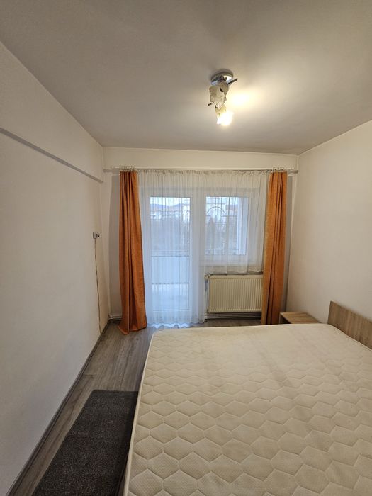 De inchiriat zona Vitrometan