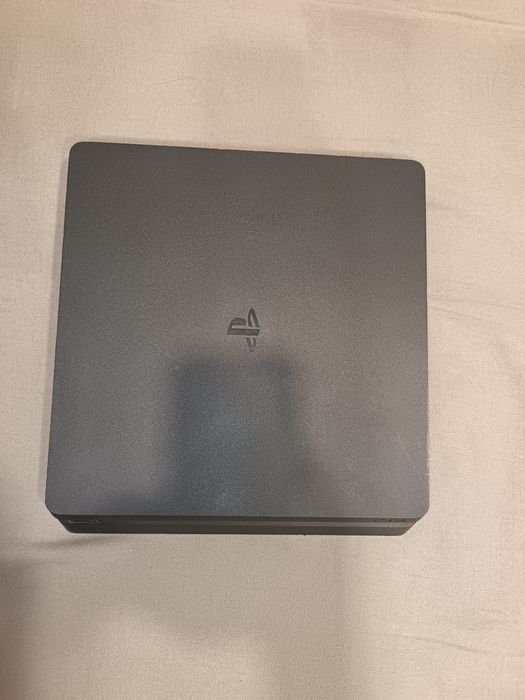 Vand urgent ps4 1 TB