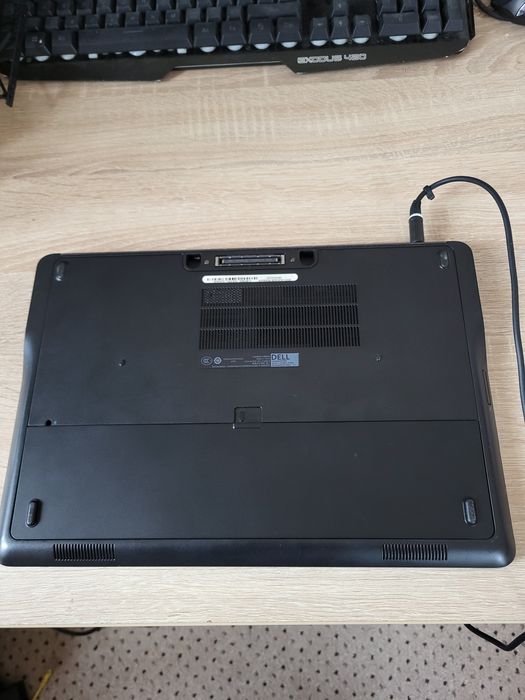 Laptop Dell Latitude E7440 , i7 4600U, 8 GB , SSD 256 GB , FullHD -14"