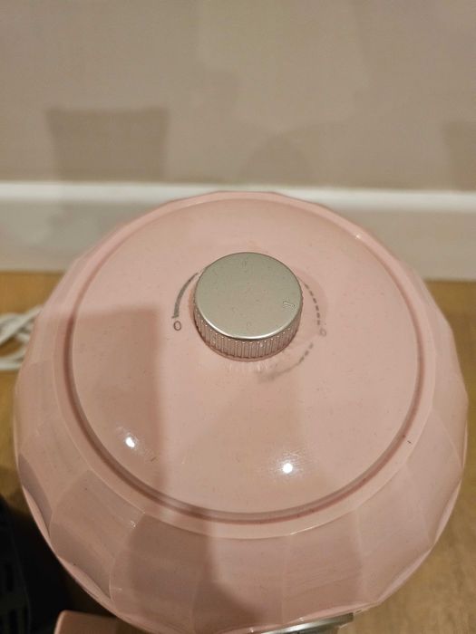 Friteuză cu aer cald (Airfryer) 2L, Roz - Stare perfectă