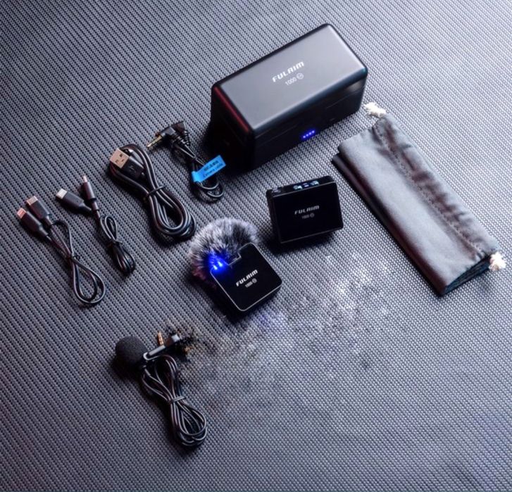 Проф. Безжичен микрофон. Брошка. Видео. камера. Телефон.