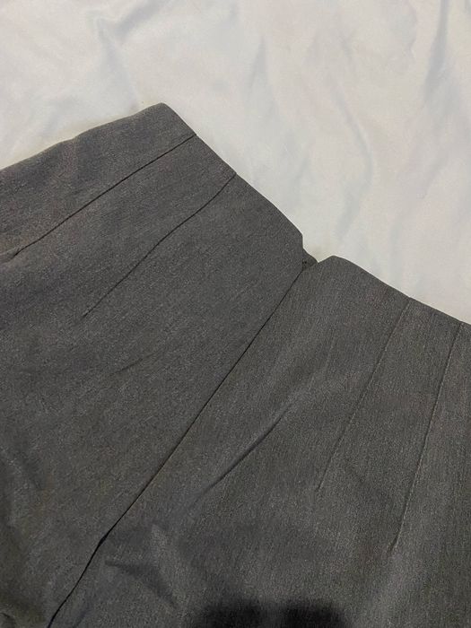 Pantaloni de costum gri închis