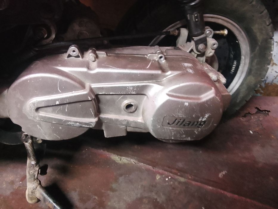 продам скутер на полном ходу