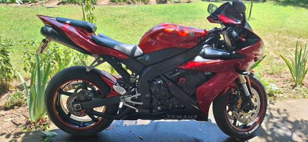 Мотоциклет Yamaha YZF-R1
