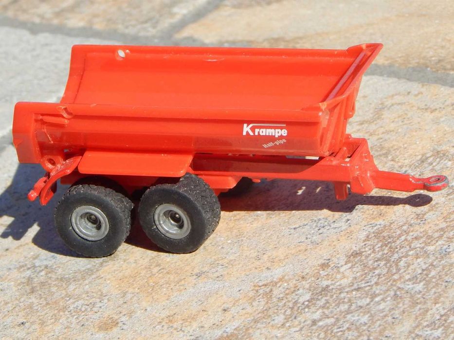 Macheta semiremorca tip basculanta Siku sc 1:64 9.5 x 3.5 x 4 cm