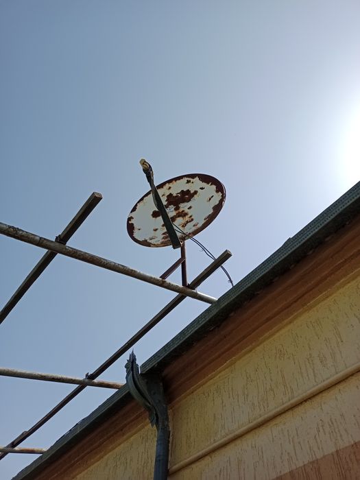 Продаётся Параболическая антенна с тюнером комплект