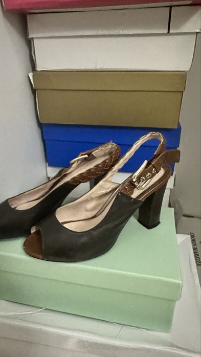 Продам обувь 39 размера