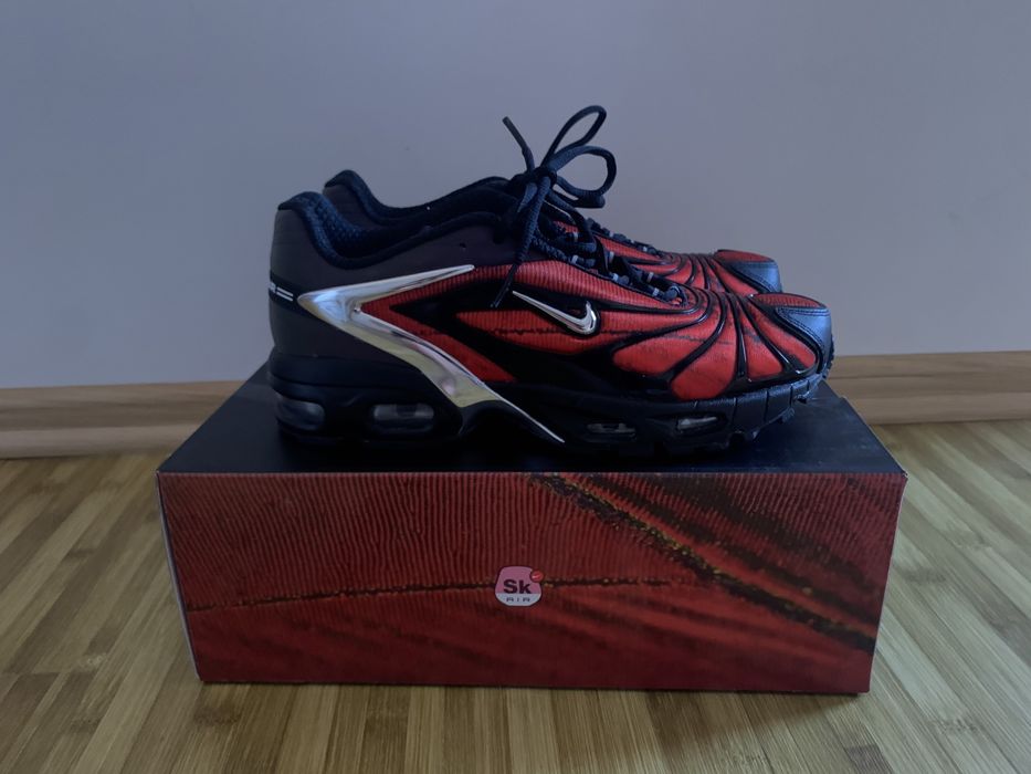 Nike air max tailwind skepta chrome red