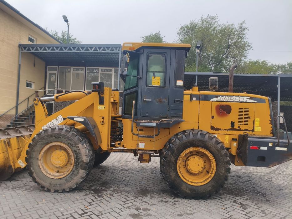 Продаётся погрузчик