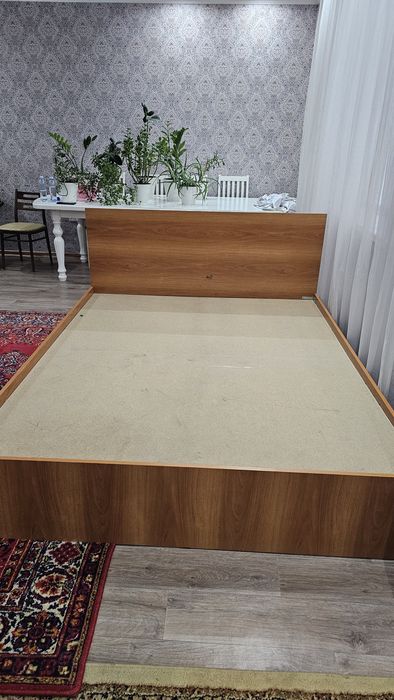 Кровать 160×200 1.6м. на 2м. Продам