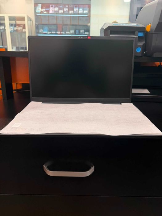 Hope Amanet P5 - Laptop Lenovo V15 G4 // 256GB - 8GB //
